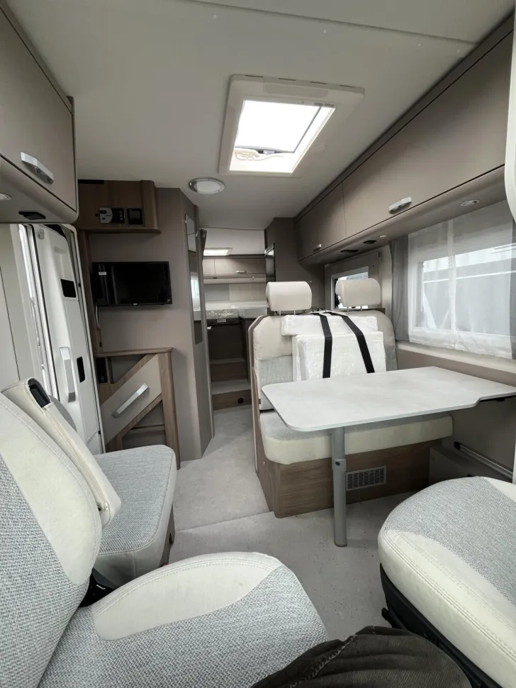 Fahrzeugbild Carado T 328 #7
