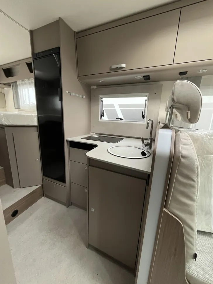Fahrzeugbild Carado T 328 #10