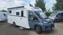 Schräg Vorne Weinsberg CaraSuite EDITION SPICY 650 MEG TV/LTE Antenne