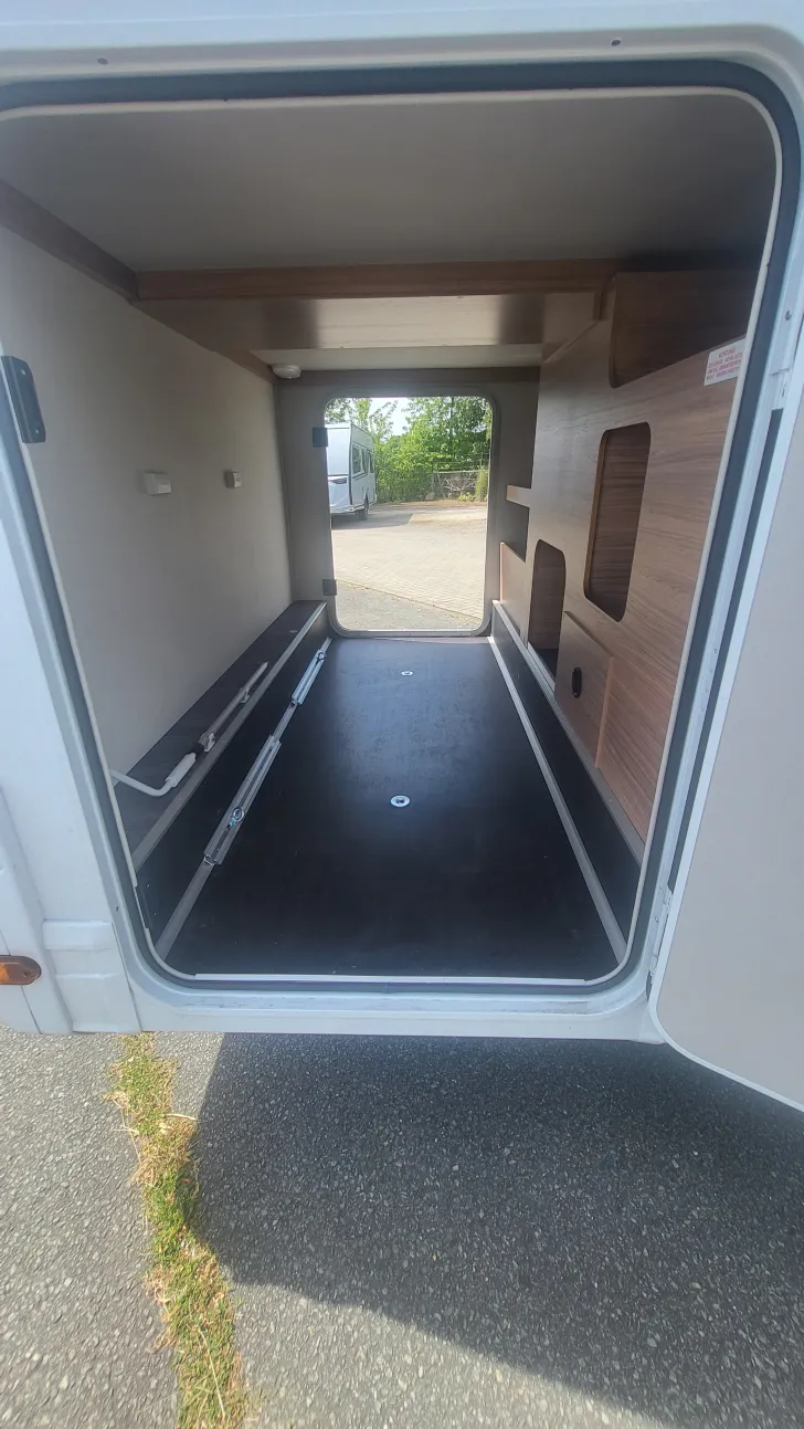 Fahrzeugbild Weinsberg CaraSuite EDITION SPICY 650 MEG TV/LTE Antenne #21