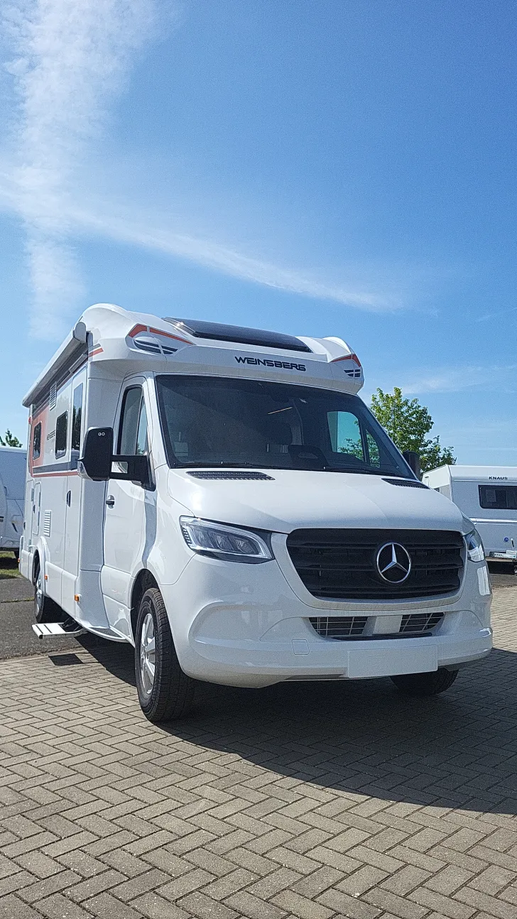 Frontal Vorne Weinsberg CaraCompact EDITION PEPPER 640 MEG Suite Hot Pepper & Licht Paket