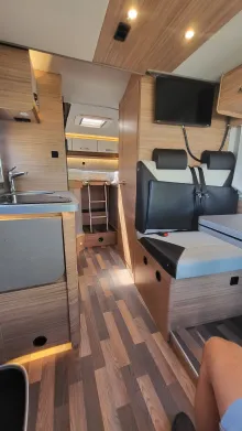 Fahrzeugbild Weinsberg CaraCompact EDITION PEPPER 640 MEG Suite Hot Pepper & Licht Paket #21