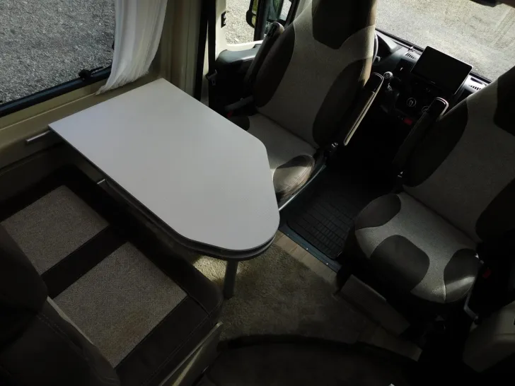 Fahrzeugbild Pössl Roadcruiser XL 640 2,08m Bett, Solar, SAT+TV #15