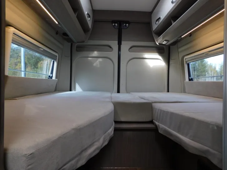 Fahrzeugbild Pössl Roadcruiser XL 640 2,08m Bett, Solar, SAT+TV #20