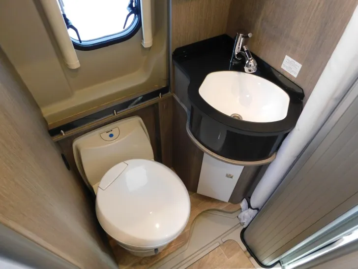 Fahrzeugbild Pössl Roadcruiser XL 640 2,08m Bett, Solar, SAT+TV #26