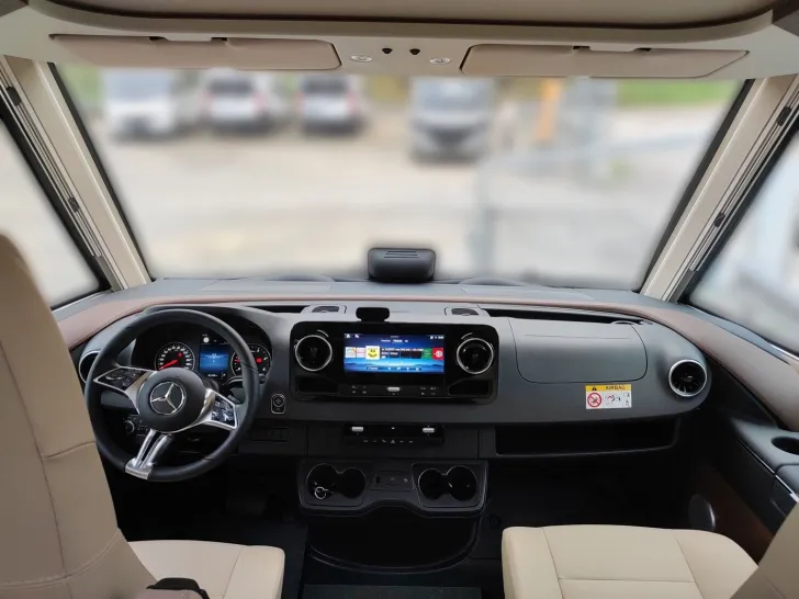 Fahrzeugbild Carthago chic c-line I 4.9 LE L Mercedes #10