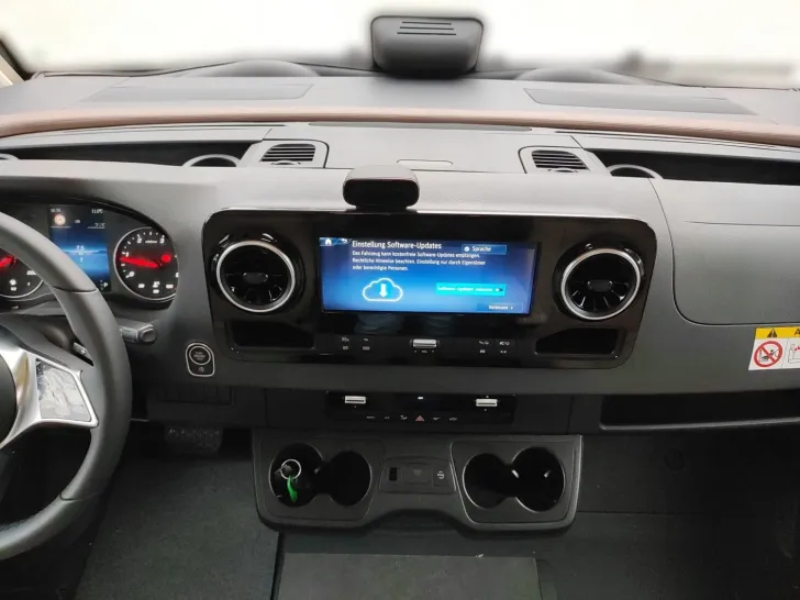 Fahrzeugbild Carthago chic c-line I 4.9 LE Mercedes #9