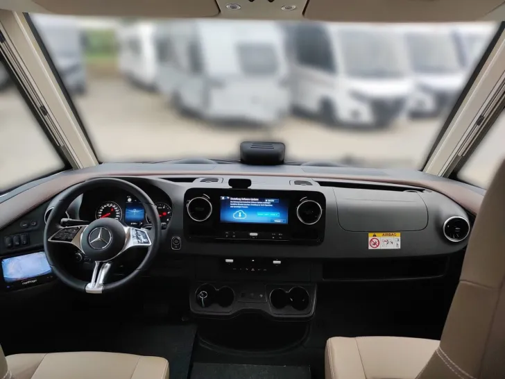 Fahrzeugbild Carthago chic c-line I 4.9 LE Mercedes #10