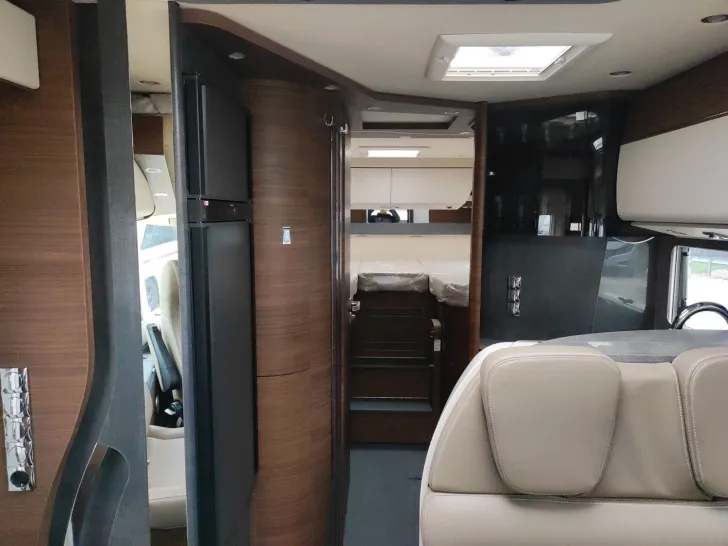 Fahrzeugbild Carthago chic c-line I 4.9 LE Mercedes #19