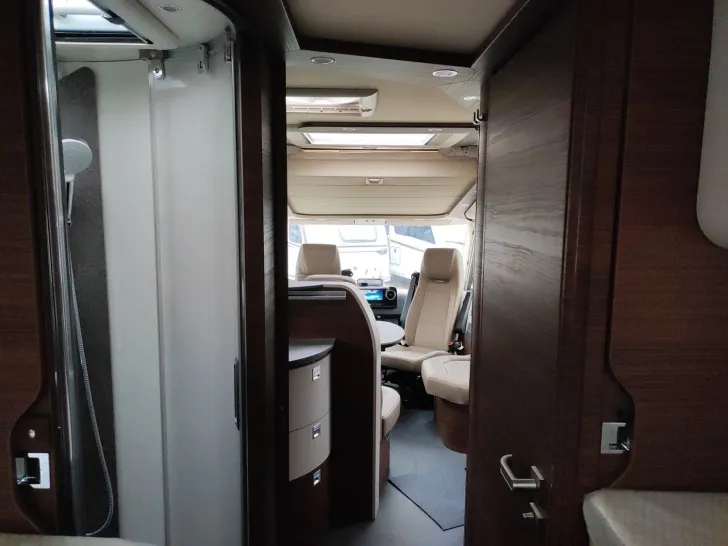 Fahrzeugbild Carthago chic c-line I 4.9 LE Mercedes #21