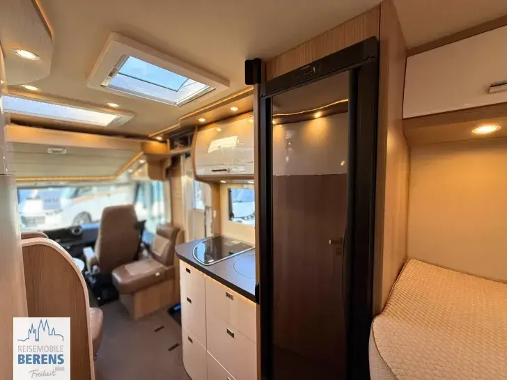 Fahrzeugbild Carthago c-tourer I 143 LE Mercedes #16