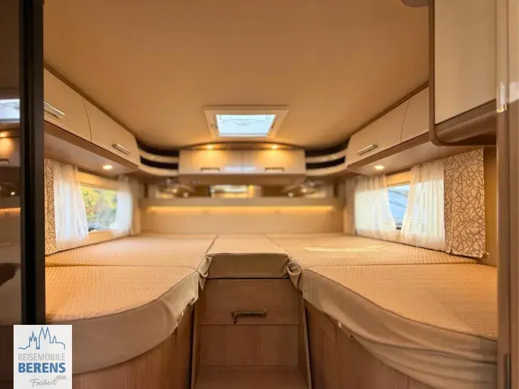 Fahrzeugbild Carthago c-tourer I 143 LE Mercedes #17