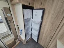 Fahrzeugbild Eura Mobil Profila T PT 726 EF 170PS/Autom/4,5t/Markise/Mondial-S-Paket/Fahrassistenz-Paket #15