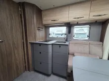 Fahrzeugbild Eura Mobil Profila T PT 726 EF 170PS/Autom/Markise/Mondial-Plus-S-Paket/4,5t/Alu #11