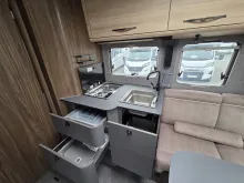 Fahrzeugbild Eura Mobil Profila T PT 726 EF 170PS/Autom/Markise/Mondial-Plus-S-Paket/4,5t/Alu #12