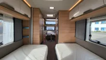 Sicht vorne-hinten Knaus Südwind 540 UE Black Selection Heckfenster
