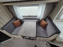 Fahrzeugbild Hobby De Luxe 460 SL 1500kg/Bettverbreiterung/Tempo100/Einzelbetten #7