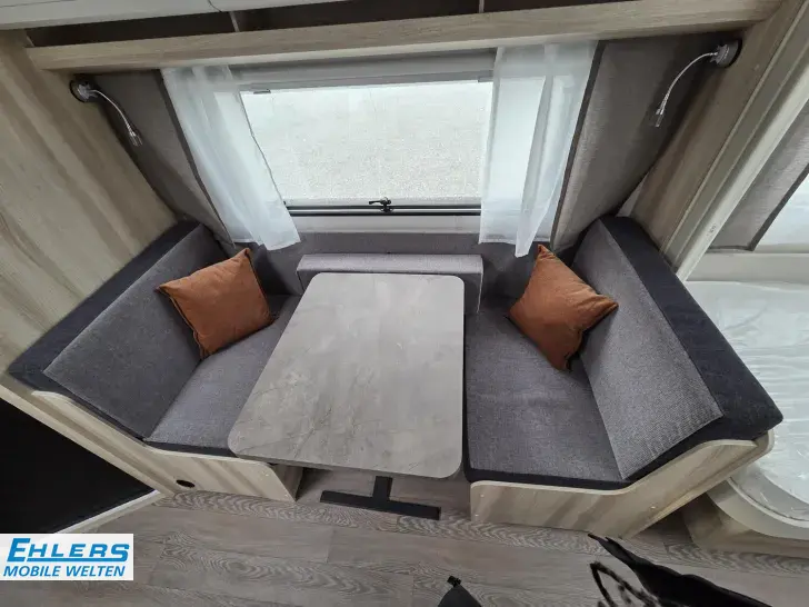 Fahrzeugbild Hobby De Luxe 460 SL 1500kg/Bettverbreiterung/Tempo100/Einzelbetten #7