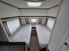 Fahrzeugbild Hobby De Luxe 460 SL 1500kg/Bettverbreiterung/Tempo100/Einzelbetten #14