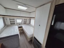 Fahrzeugbild Hobby De Luxe 460 SL 1500kg/Bettverbreiterung/Tempo100/Einzelbetten #15