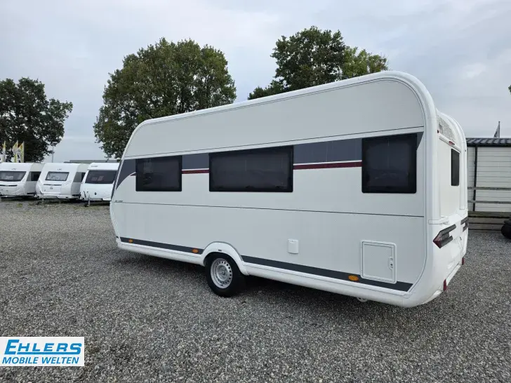 Fahrzeugbild Hobby De Luxe 460 SL 1500kg/Bettverbreiterung/Tempo100/Einzelbetten #22