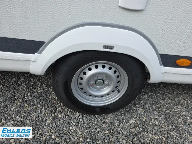 Fahrzeugbild Hobby De Luxe 460 SL 1500kg/Bettverbreiterung/Tempo100/Einzelbetten #23