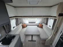 Fahrzeugbild Hobby De Luxe 495 WFB 1800KG/Tempo100/160l Kühlschrank/Antischlingerkupplung #6