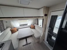 Fahrzeugbild Hobby De Luxe 495 WFB 1800KG/Tempo100/160l Kühlschrank/Antischlingerkupplung #8