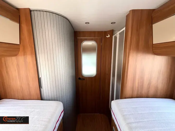 Fahrzeugbild XGO Coupe 302 #30