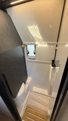 Fahrzeugbild Hymer Camper Van Redwood 601 Black November Deals #21