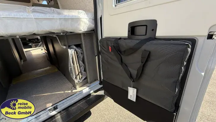 Fahrzeugbild Hymer Camper Van Redwood 601 Black November Deals #24