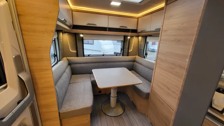 Sitzgruppe Knaus Südwind 500 EU Black Selection