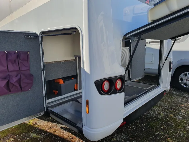 Fahrzeugbild Frankia F-Line A 740 PLUS -9GTronic/HY4/Lftfd.X2/Gastank #15