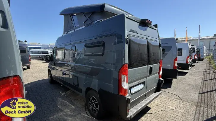 Fahrzeugbild Hymer Camper Van Redwood 601 Black November Deals #5