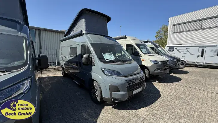 Fahrzeugbild Hymer Camper Van Redwood 600 Black November Deals #3