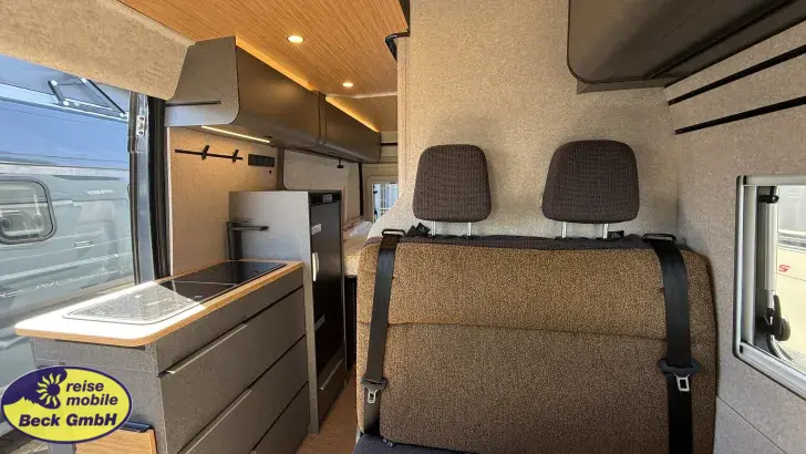 Fahrzeugbild Hymer Camper Van Redwood 600 Black November Deals #15