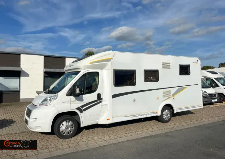Fahrzeugbild Sunlight T 67 #1