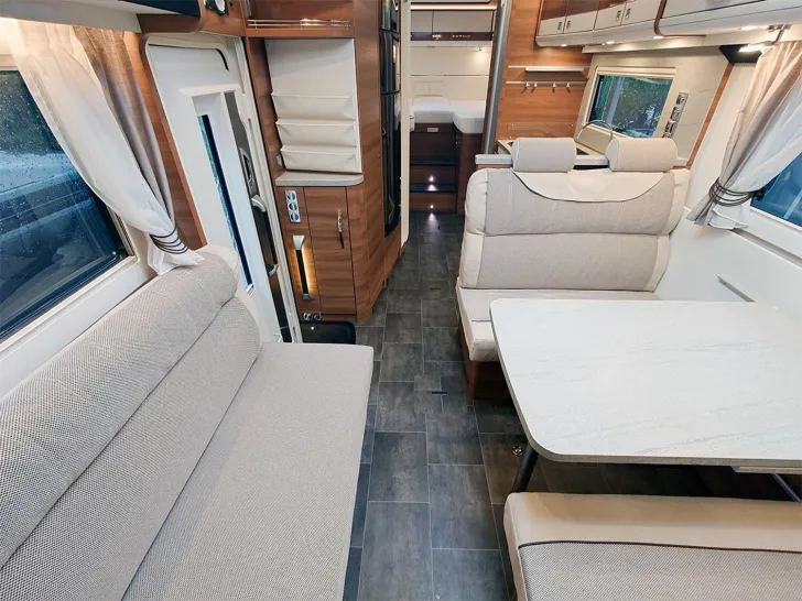 Fahrzeugbild Dethleffs Globetrotter XXL A 9000-2 #6