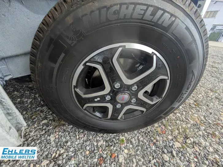 Fahrzeugbild LMC Tourer Lift H 720 140PS/Autom/GFK/Tempo/Hubbett #21