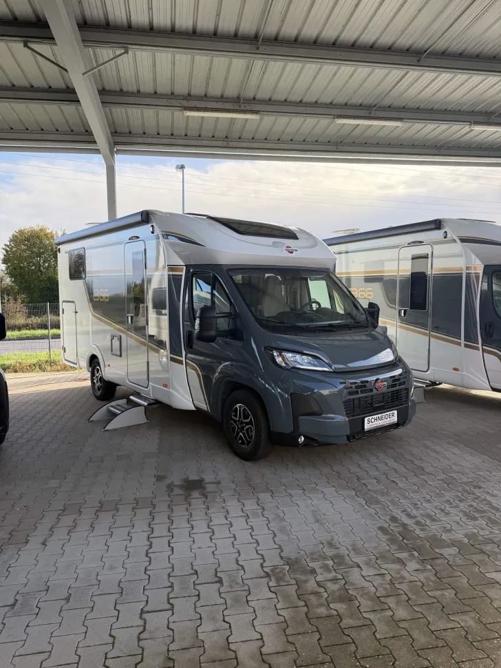 Fahrzeugbild Bürstner B66 690 TD Dieselheizung, Sunroof #1