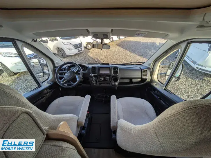 Fahrzeugbild LMC Tourer A 690 G 140PS/Chassis-Paket/Basis-Paket/Radträger/Isofix #7