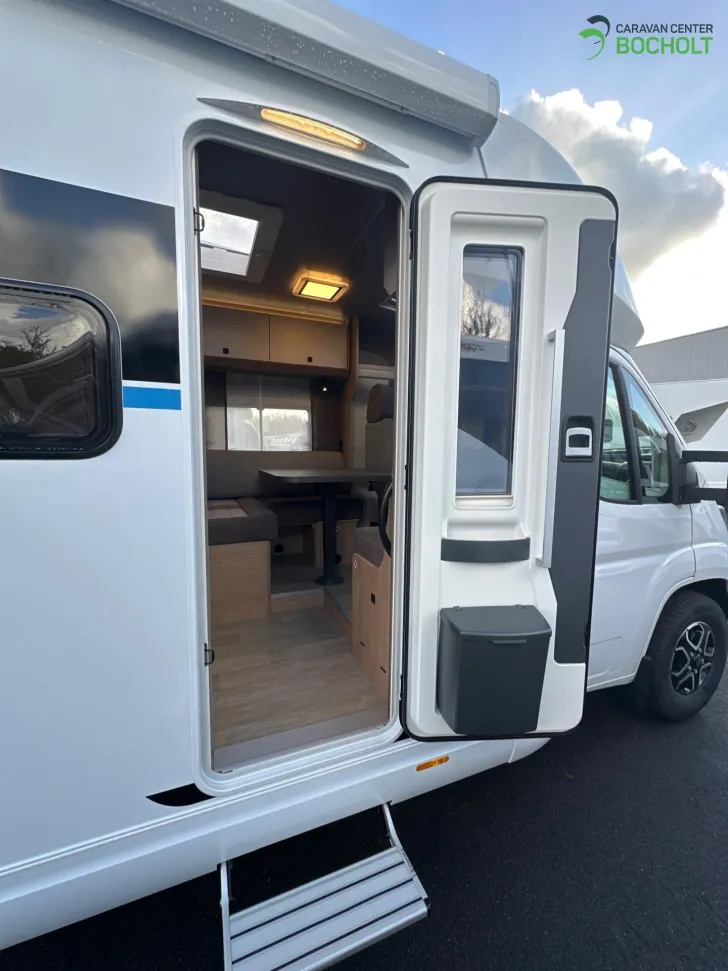 Fahrzeugbild Hobby Ontour T 710 GE Modell 2027 / Automatik #9