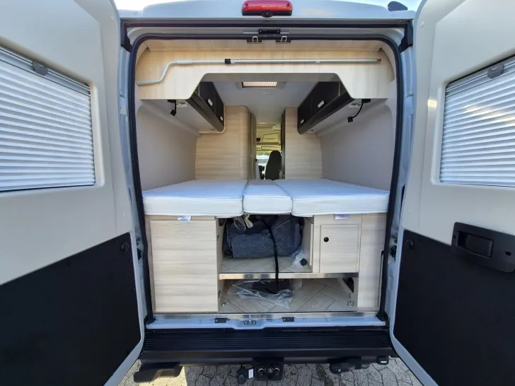 Fahrzeugbild Chausson Van Sport Line V697 *VeloSwing*Zusatzluftfedern* #28