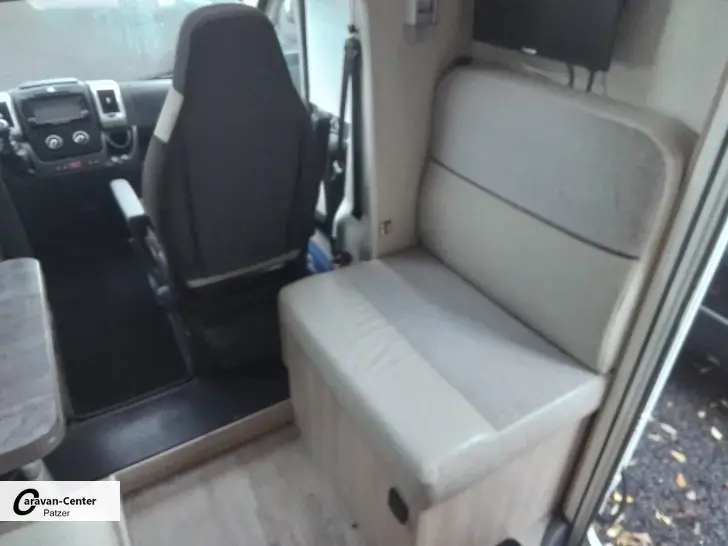Fahrzeugbild P.L.A. Teilintegrierte Privileg 395 #7