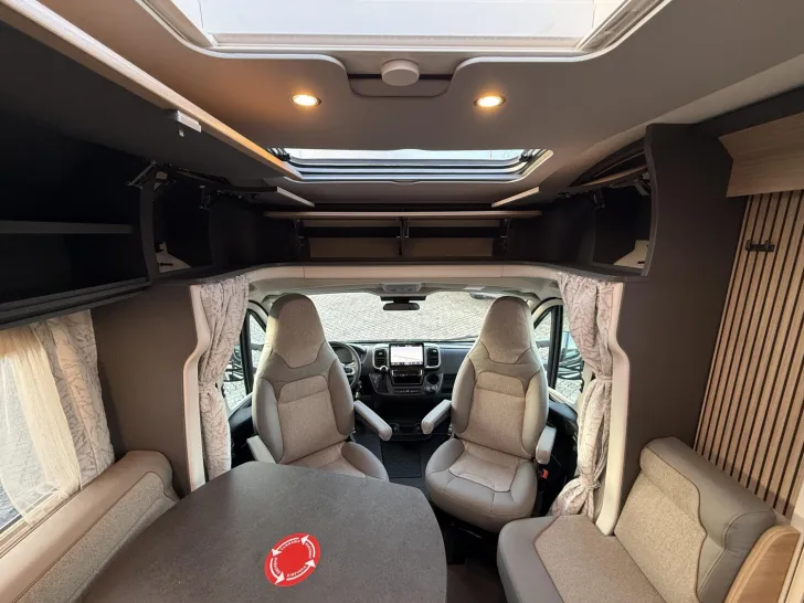 Fahrzeugbild Malibu T 430 KB LE lightweight Fiat #14