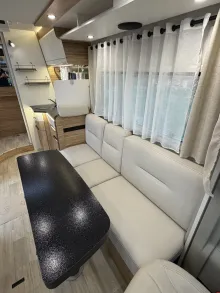 Fahrzeugbild Pilote Pacific P696D #34