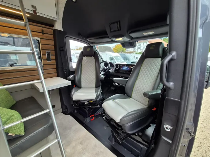 Fahrzeugbild Hymer Grand Canyon S CrossOver 600 *4x4*Aufstelldach* #24
