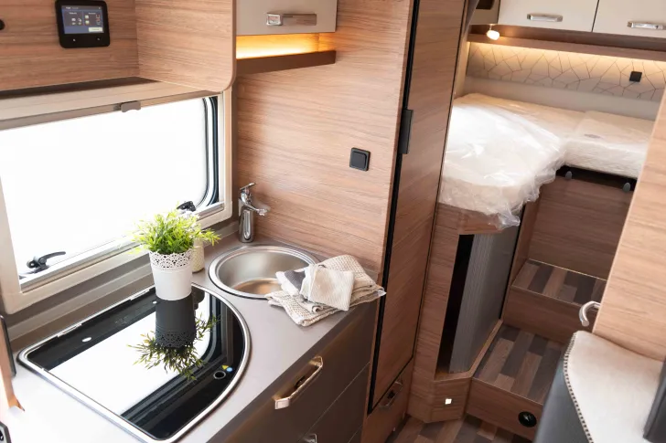 Fahrzeugbild Weinsberg CaraCompact EDITION PEPPER Suite 640 MEG Licht&Sicht | HOT | Winter-P. #10