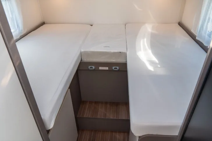 Fahrzeugbild Etrusco T 6.9 SR *Einzelbetten*Hubbett*Navi*RFK*Solar* #13