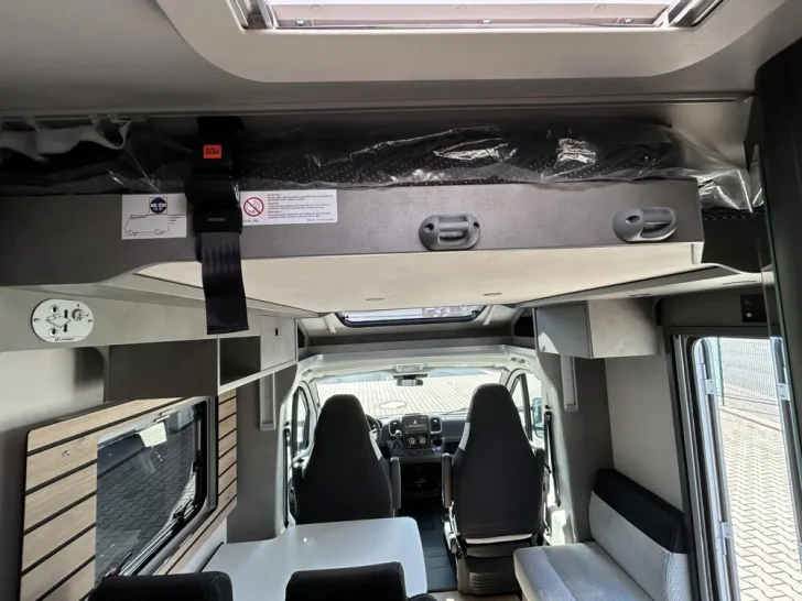 Fahrzeugbild Crosscamp EXPDN 7.0 E Peugeot #25